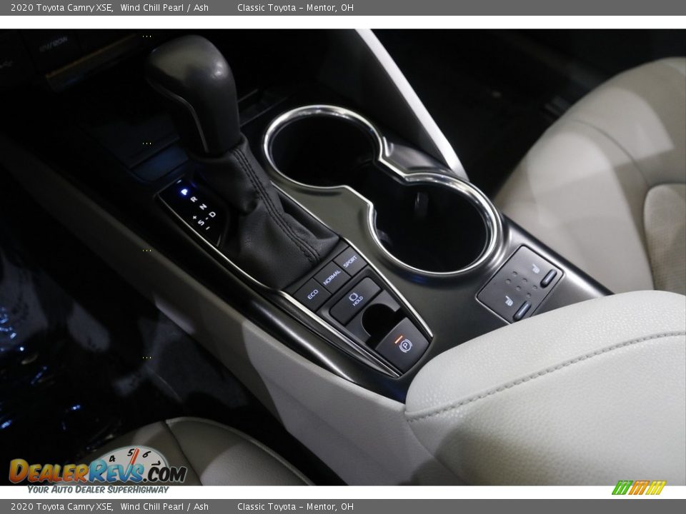 2020 Toyota Camry XSE Wind Chill Pearl / Ash Photo #13