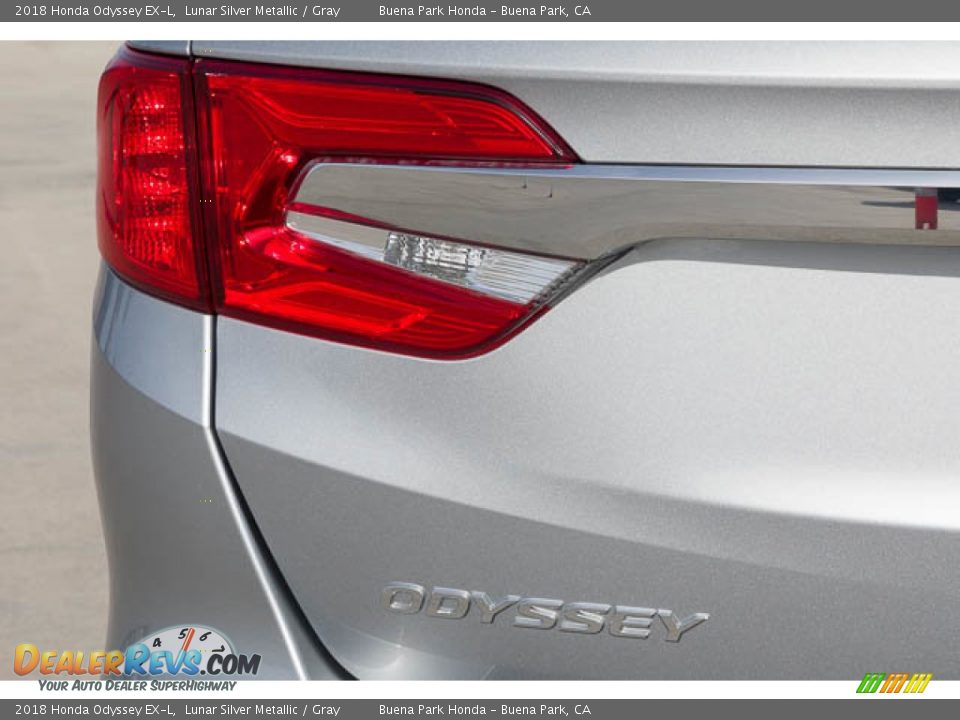 2018 Honda Odyssey EX-L Lunar Silver Metallic / Gray Photo #10