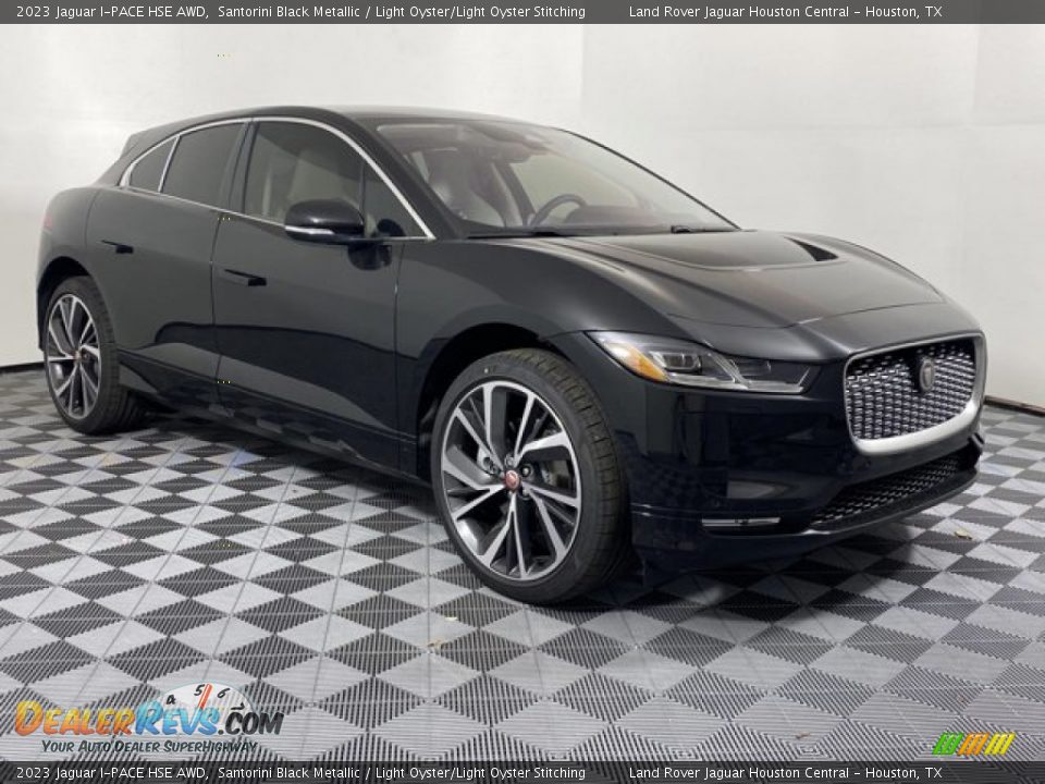 Front 3/4 View of 2023 Jaguar I-PACE HSE AWD Photo #12