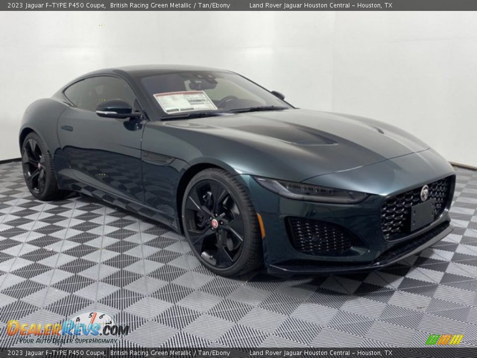 Front 3/4 View of 2023 Jaguar F-TYPE P450 Coupe Photo #11