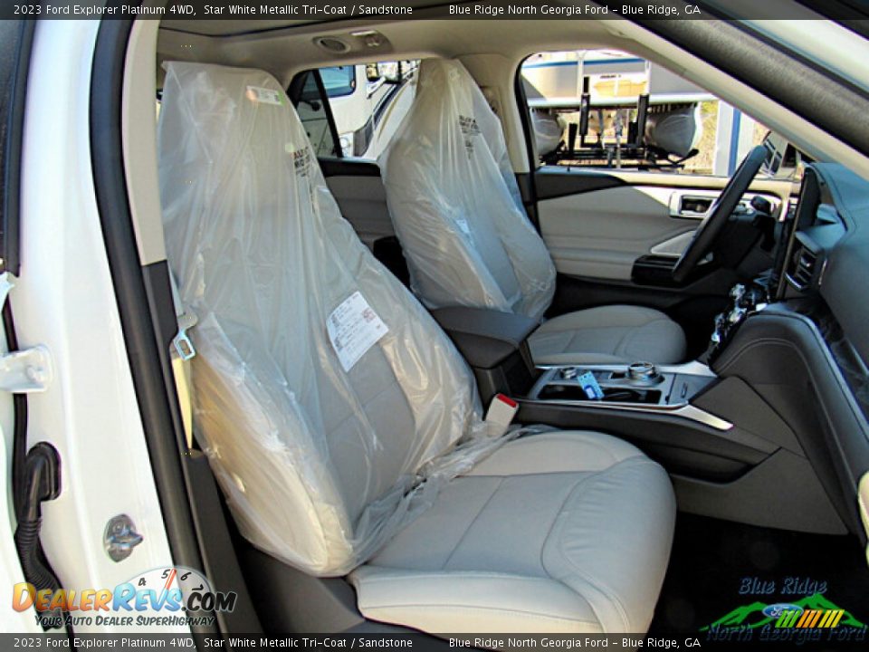 2023 Ford Explorer Platinum 4WD Star White Metallic Tri-Coat / Sandstone Photo #11