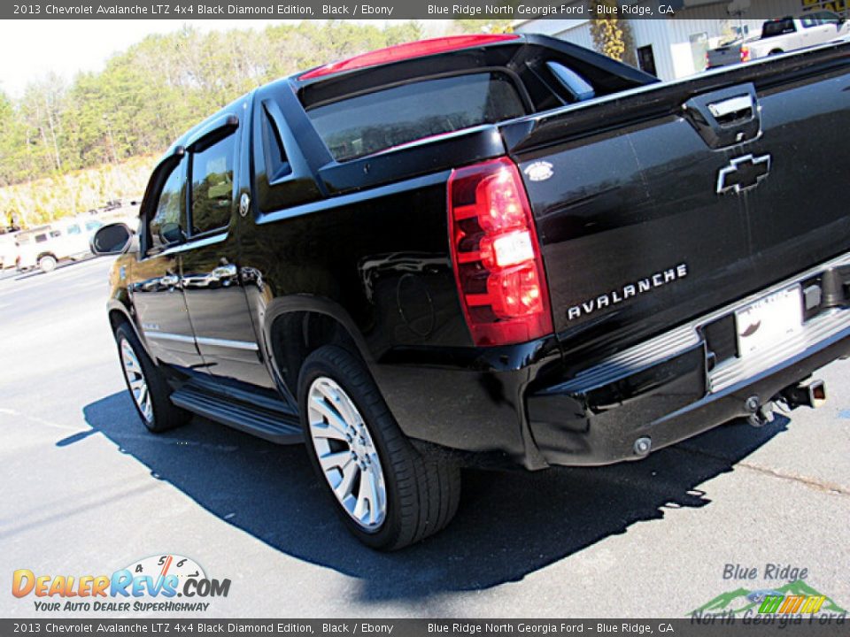 2013 Chevrolet Avalanche LTZ 4x4 Black Diamond Edition Black / Ebony Photo #33