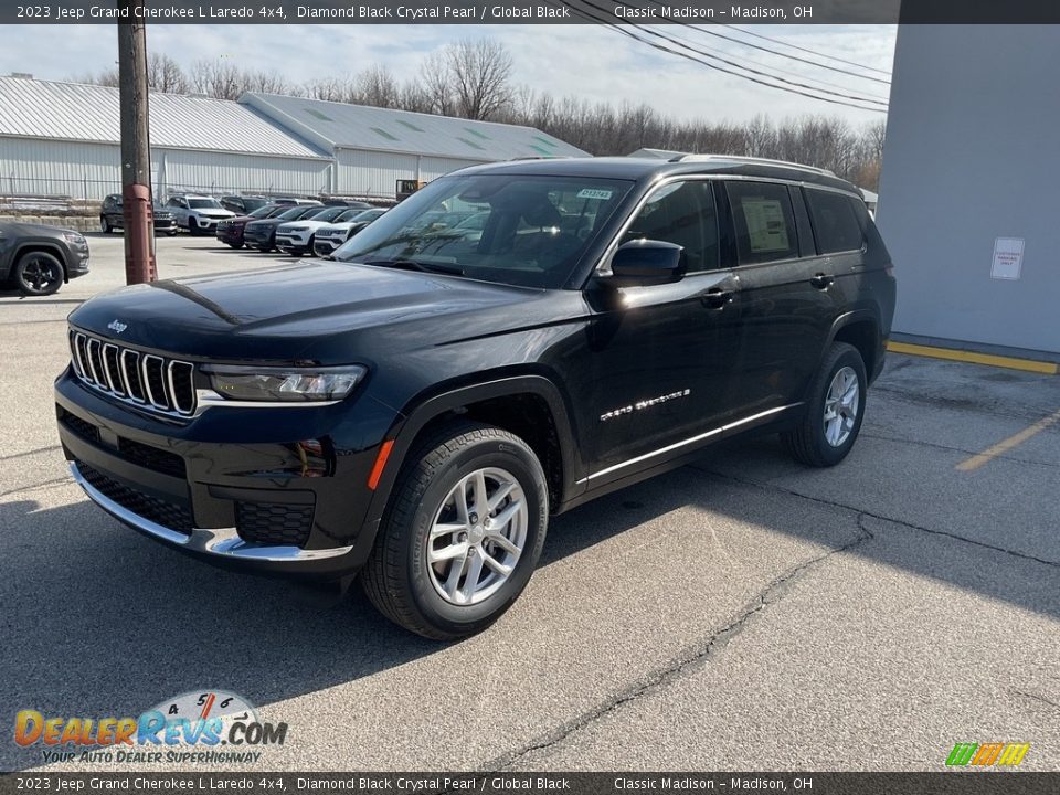 2023 Jeep Grand Cherokee L Laredo 4x4 Diamond Black Crystal Pearl / Global Black Photo #7