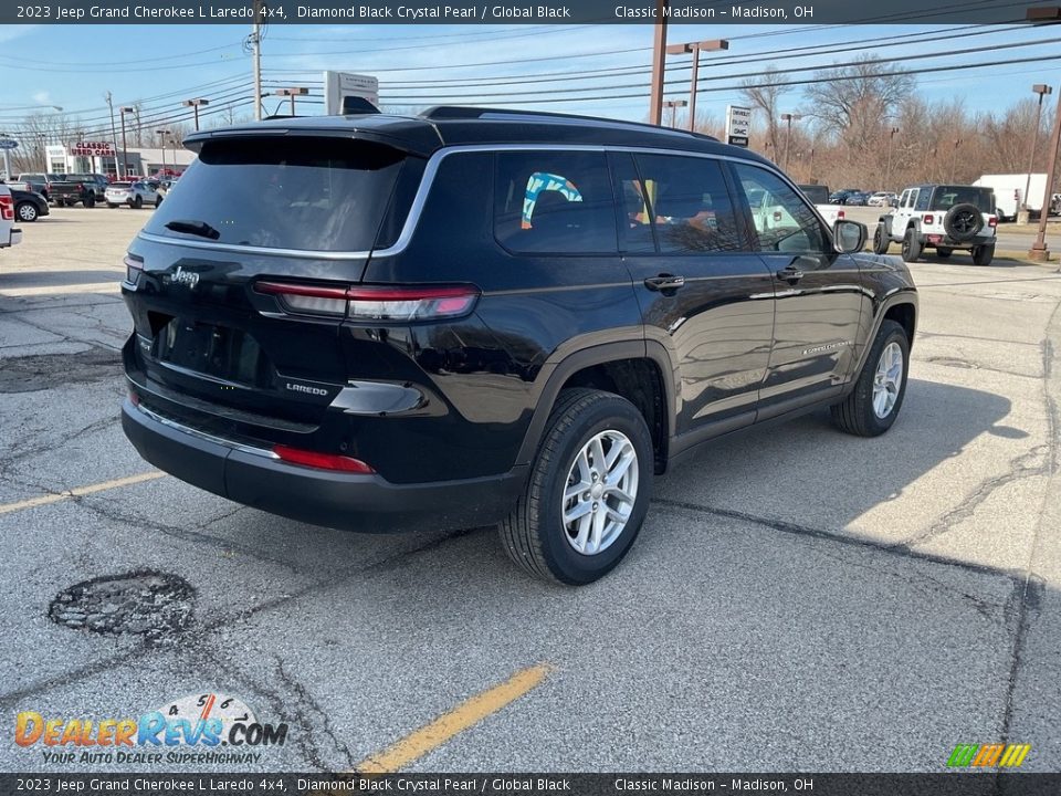 2023 Jeep Grand Cherokee L Laredo 4x4 Diamond Black Crystal Pearl / Global Black Photo #8