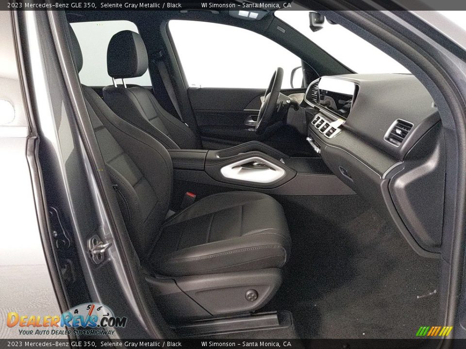 Front Seat of 2023 Mercedes-Benz GLE 350 Photo #20