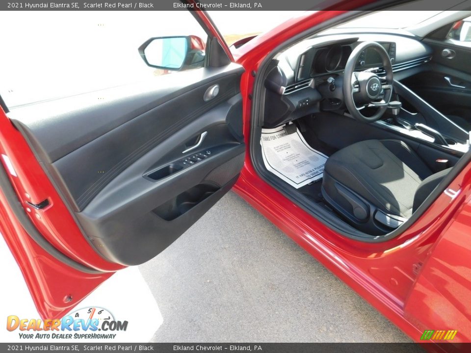 2021 Hyundai Elantra SE Scarlet Red Pearl / Black Photo #20