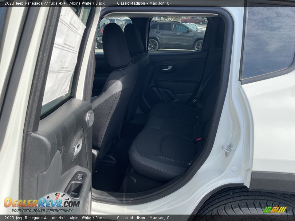 2023 Jeep Renegade Altitude 4x4 Alpine White / Black Photo #3
