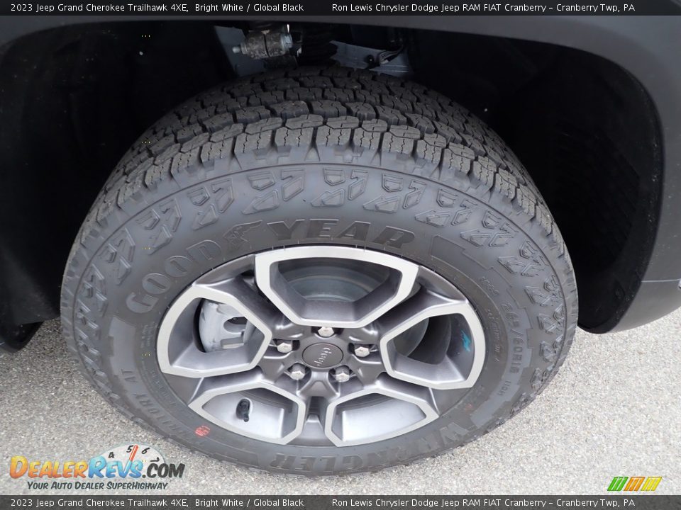2023 Jeep Grand Cherokee Trailhawk 4XE Wheel Photo #9