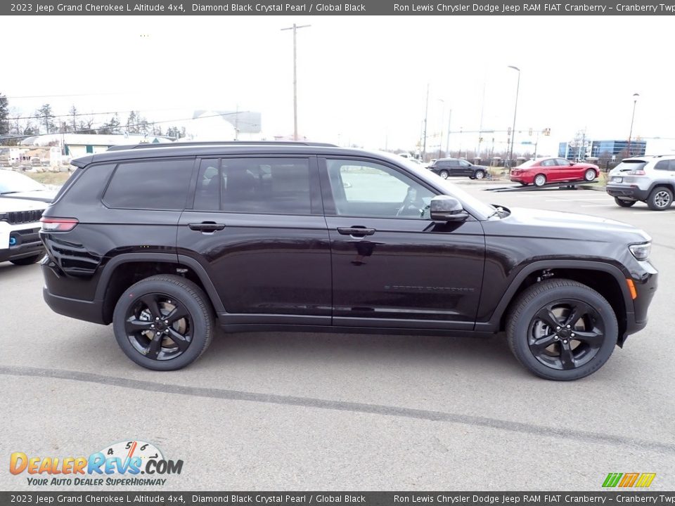 2023 Jeep Grand Cherokee L Altitude 4x4 Diamond Black Crystal Pearl / Global Black Photo #6