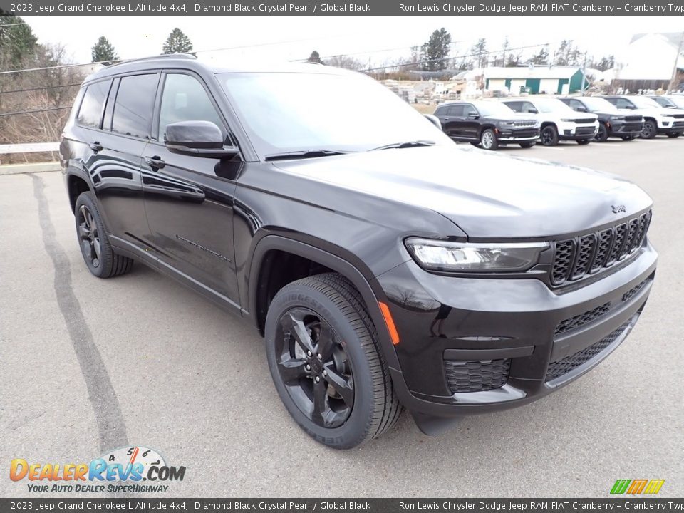 2023 Jeep Grand Cherokee L Altitude 4x4 Diamond Black Crystal Pearl / Global Black Photo #7