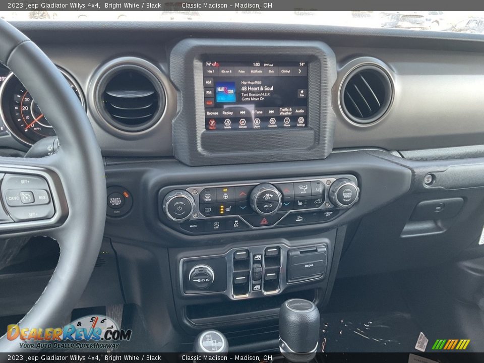 2023 Jeep Gladiator Willys 4x4 Bright White / Black Photo #6