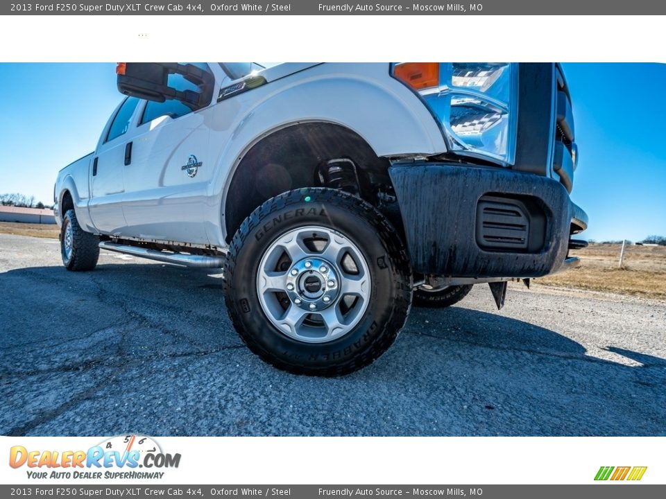 2013 Ford F250 Super Duty XLT Crew Cab 4x4 Oxford White / Steel Photo #2