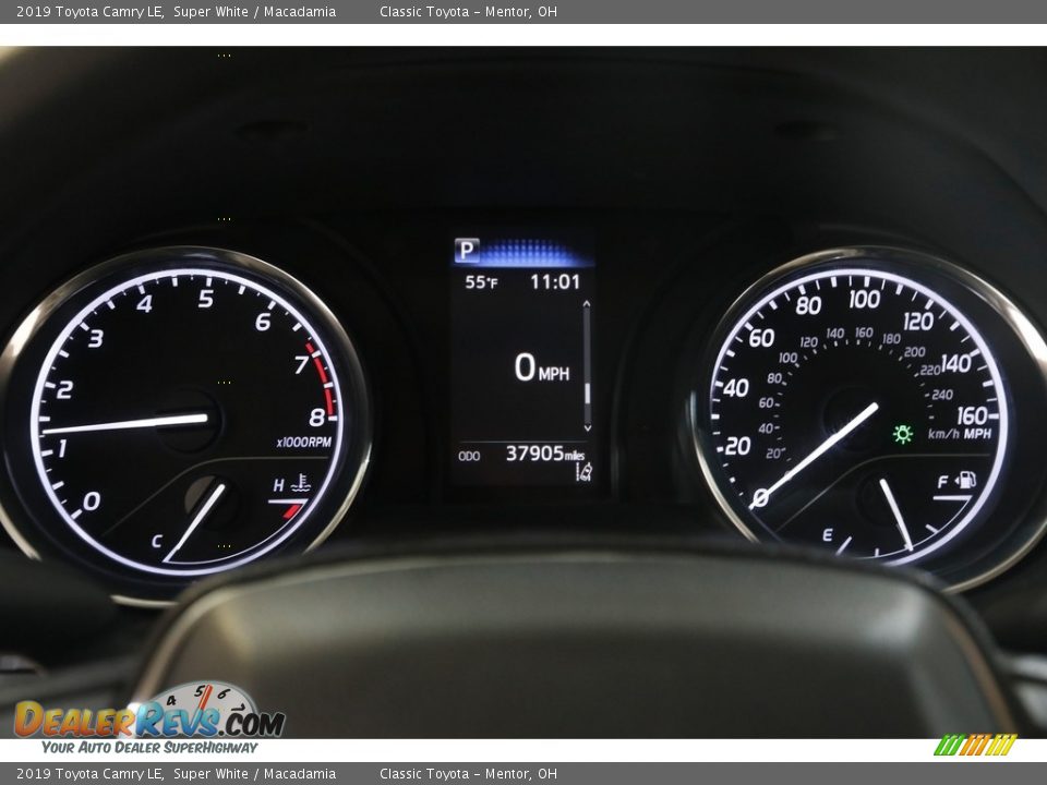 2019 Toyota Camry LE Super White / Macadamia Photo #8