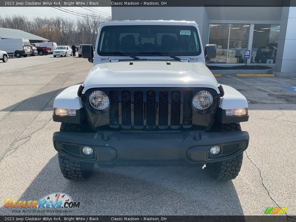 2023 Jeep Gladiator Willys 4x4 Bright White / Black Photo #10