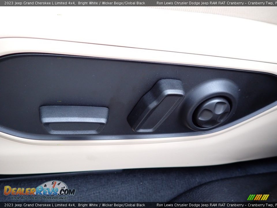 2023 Jeep Grand Cherokee L Limited 4x4 Bright White / Wicker Beige/Global Black Photo #15