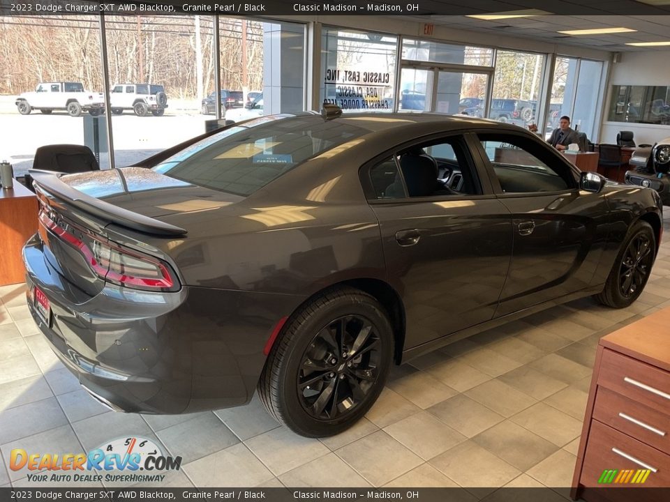 2023 Dodge Charger SXT AWD Blacktop Granite Pearl / Black Photo #8