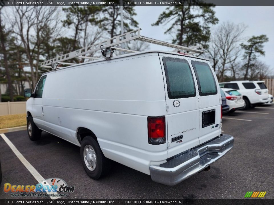 2013 Ford E Series Van E250 Cargo Oxford White / Medium Flint Photo #7