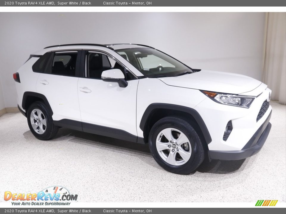 2020 Toyota RAV4 XLE AWD Super White / Black Photo #1