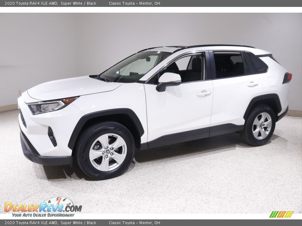 2020 Toyota RAV4 XLE AWD Super White / Black Photo #3