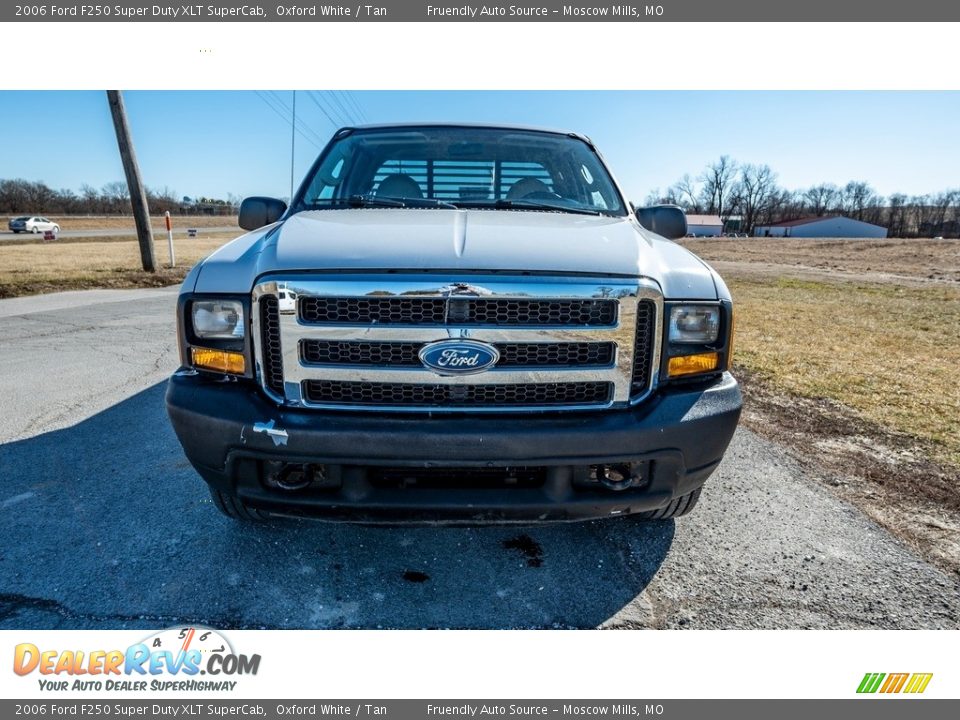 2006 Ford F250 Super Duty XLT SuperCab Oxford White / Tan Photo #9