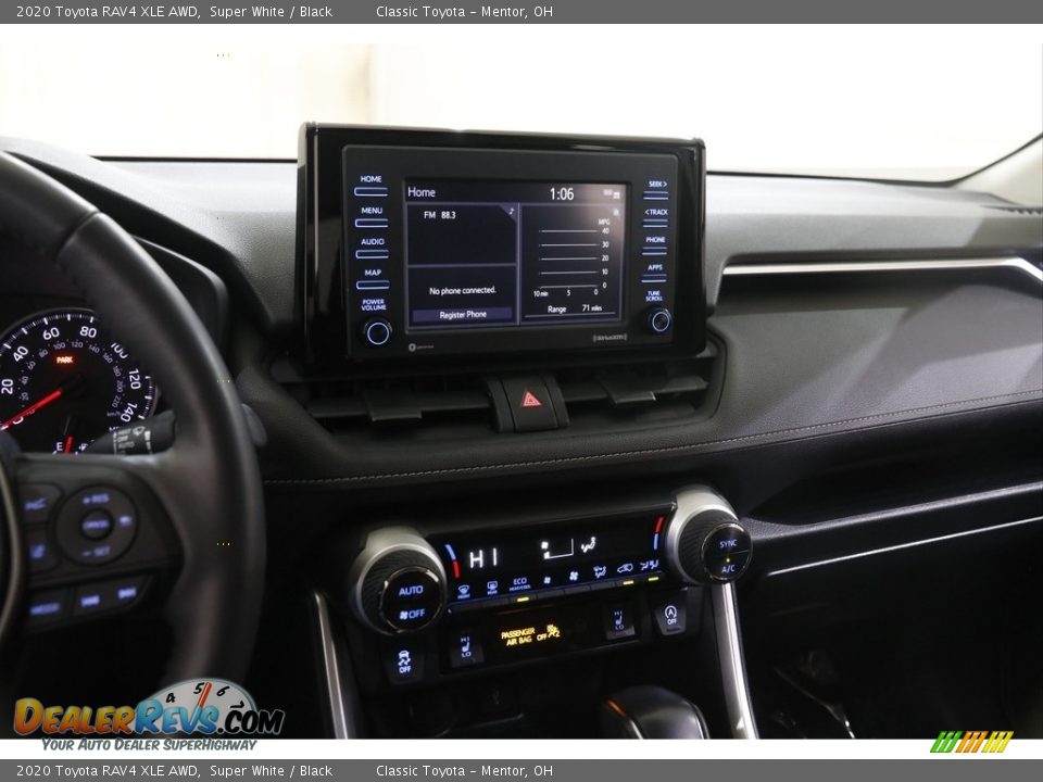 2020 Toyota RAV4 XLE AWD Super White / Black Photo #9