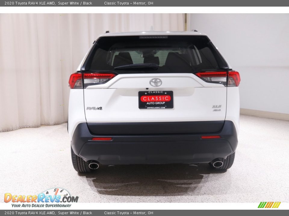 2020 Toyota RAV4 XLE AWD Super White / Black Photo #18
