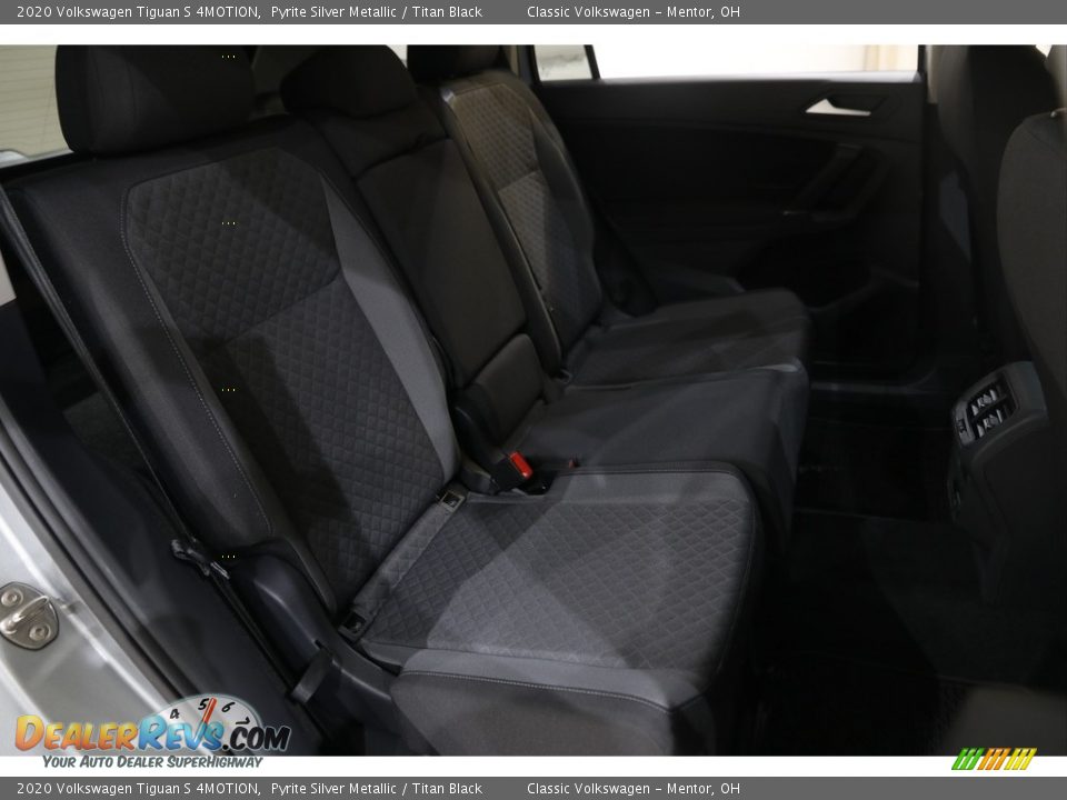 2020 Volkswagen Tiguan S 4MOTION Pyrite Silver Metallic / Titan Black Photo #15