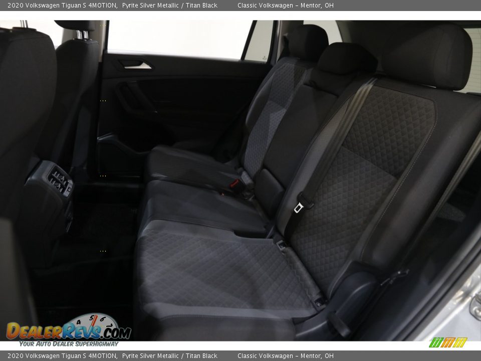 2020 Volkswagen Tiguan S 4MOTION Pyrite Silver Metallic / Titan Black Photo #16