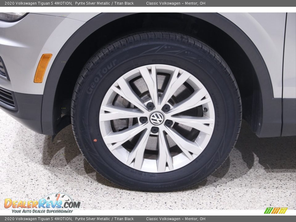 2020 Volkswagen Tiguan S 4MOTION Pyrite Silver Metallic / Titan Black Photo #19
