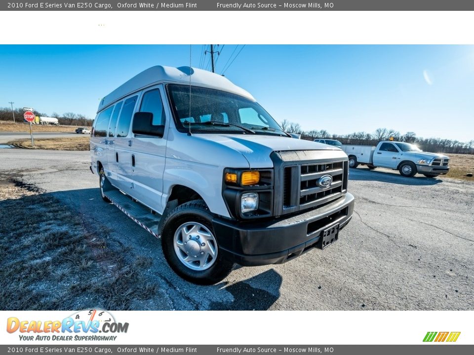 2010 Ford E Series Van E250 Cargo Oxford White / Medium Flint Photo #1