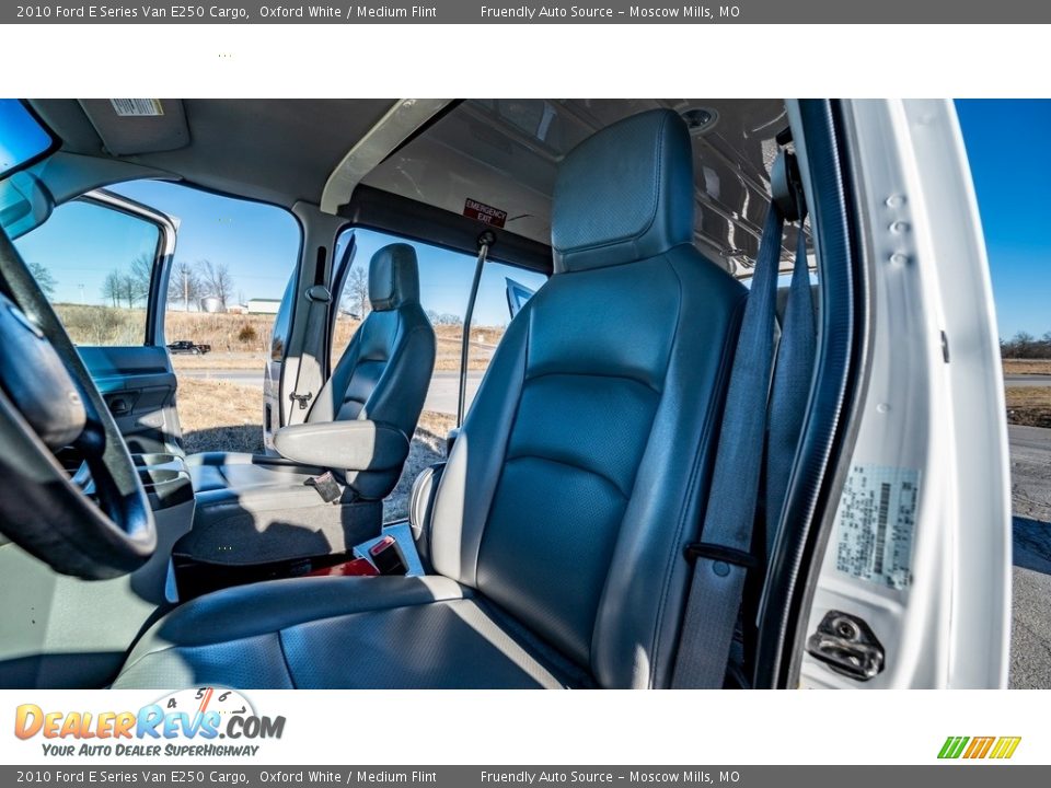 2010 Ford E Series Van E250 Cargo Oxford White / Medium Flint Photo #17