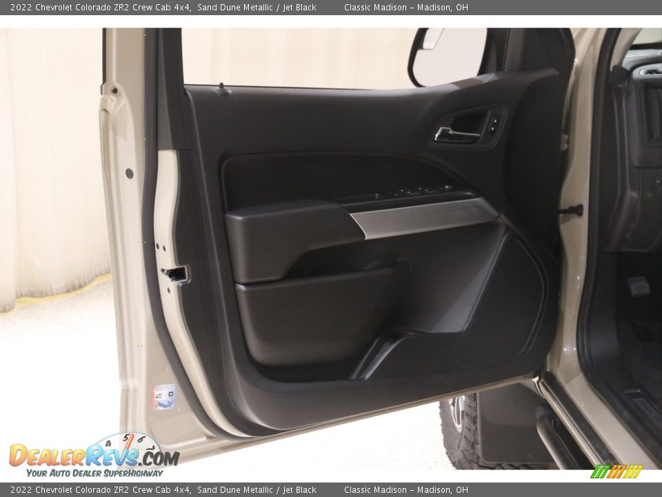 Door Panel of 2022 Chevrolet Colorado ZR2 Crew Cab 4x4 Photo #4
