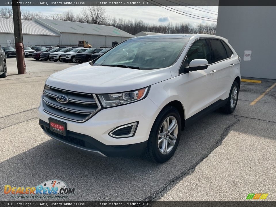 Front 3/4 View of 2018 Ford Edge SEL AWD Photo #8