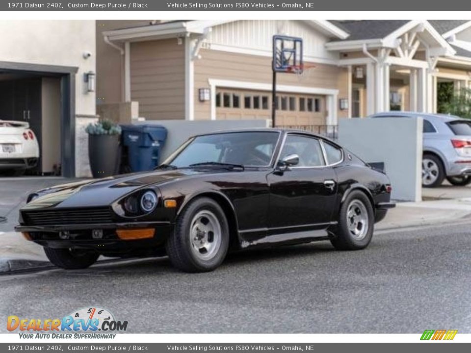Front 3/4 View of 1971 Datsun 240Z  Photo #2