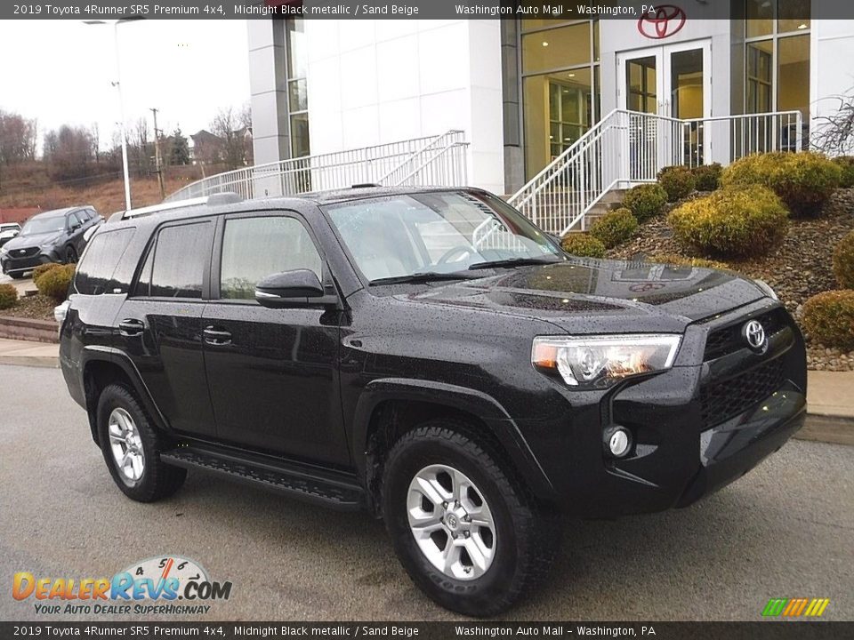 2019 Toyota 4Runner SR5 Premium 4x4 Midnight Black metallic / Sand Beige Photo #1