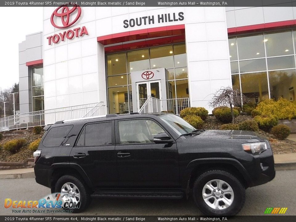 2019 Toyota 4Runner SR5 Premium 4x4 Midnight Black metallic / Sand Beige Photo #2