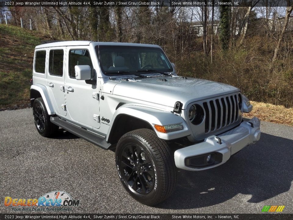 Front 3/4 View of 2023 Jeep Wrangler Unlimited High Altitude 4x4 Photo #4