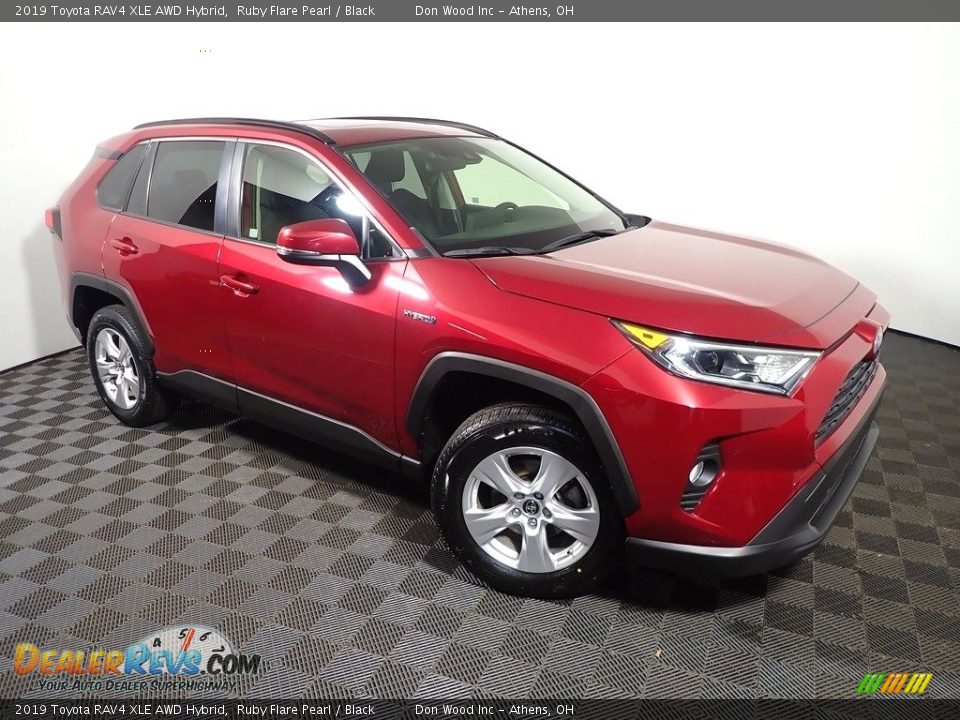 2019 Toyota RAV4 XLE AWD Hybrid Ruby Flare Pearl / Black Photo #4