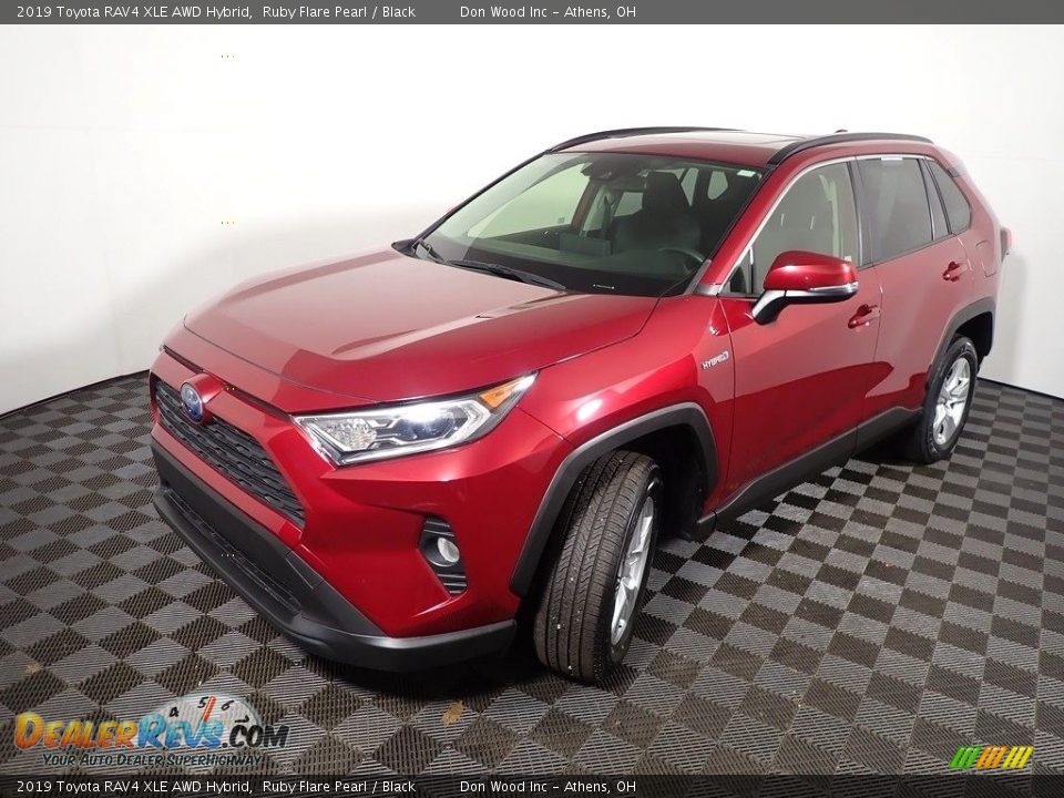 2019 Toyota RAV4 XLE AWD Hybrid Ruby Flare Pearl / Black Photo #9