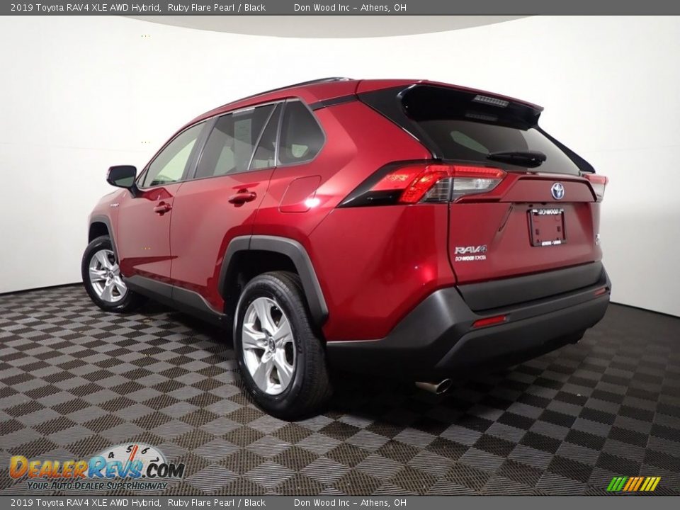 2019 Toyota RAV4 XLE AWD Hybrid Ruby Flare Pearl / Black Photo #10