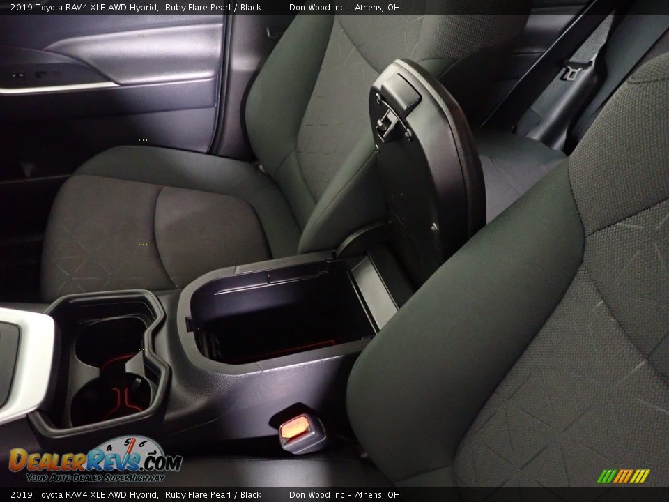 2019 Toyota RAV4 XLE AWD Hybrid Ruby Flare Pearl / Black Photo #29