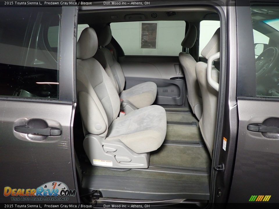 2015 Toyota Sienna L Predawn Gray Mica / Bisque Photo #32