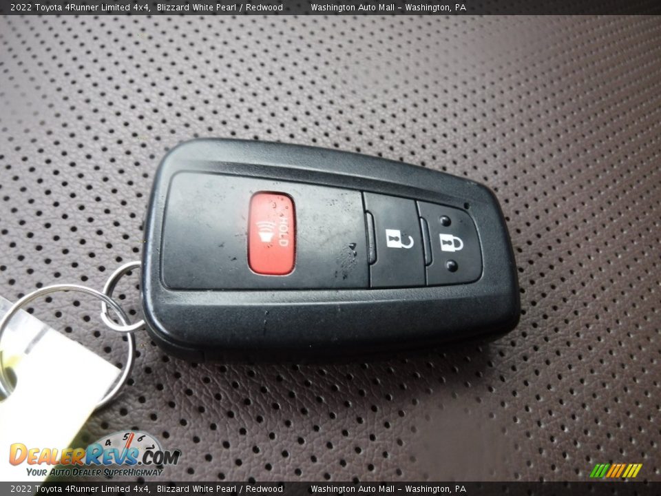 Keys of 2022 Toyota 4Runner Limited 4x4 Photo #36