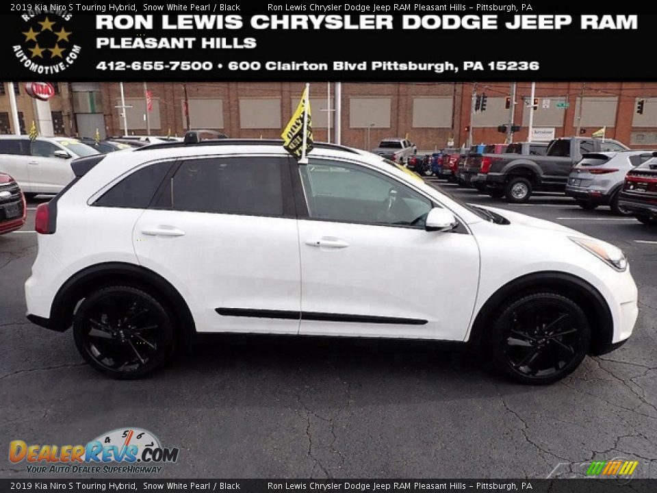 2019 Kia Niro S Touring Hybrid Snow White Pearl / Black Photo #1
