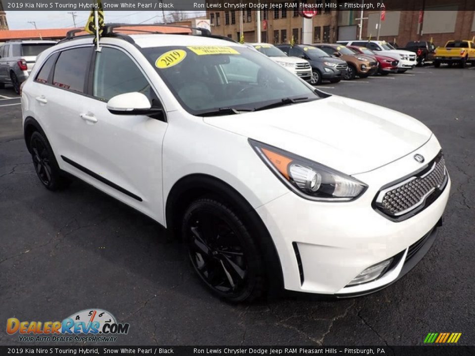 2019 Kia Niro S Touring Hybrid Snow White Pearl / Black Photo #2