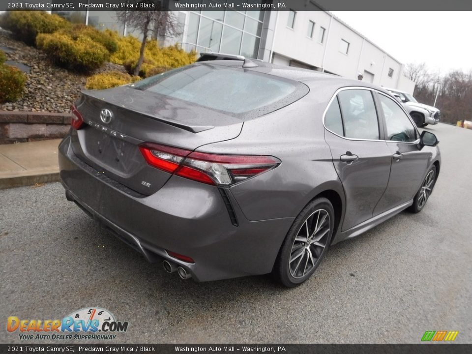 2021 Toyota Camry SE Predawn Gray Mica / Black Photo #17