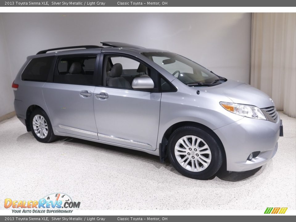 2013 Toyota Sienna XLE Silver Sky Metallic / Light Gray Photo #1