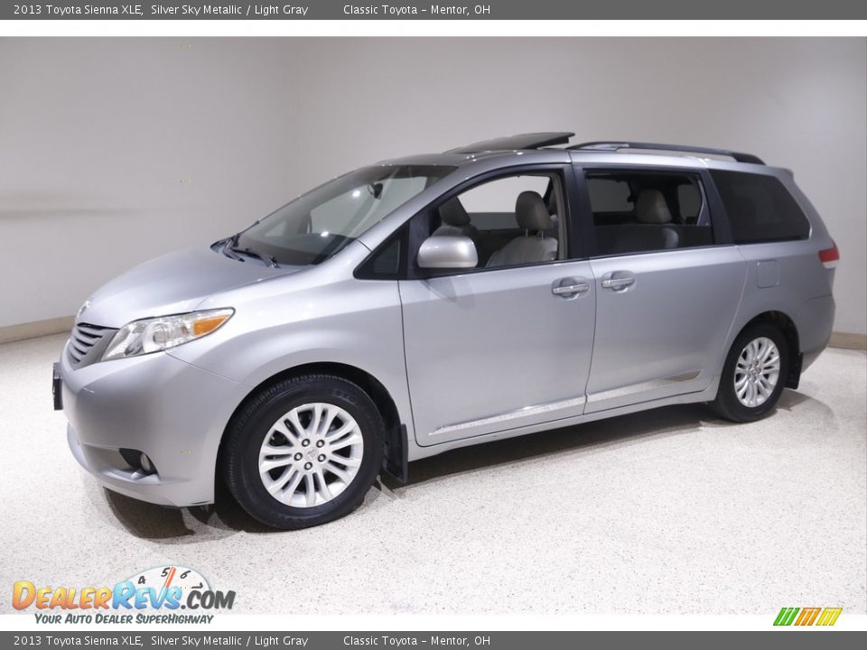 2013 Toyota Sienna XLE Silver Sky Metallic / Light Gray Photo #3