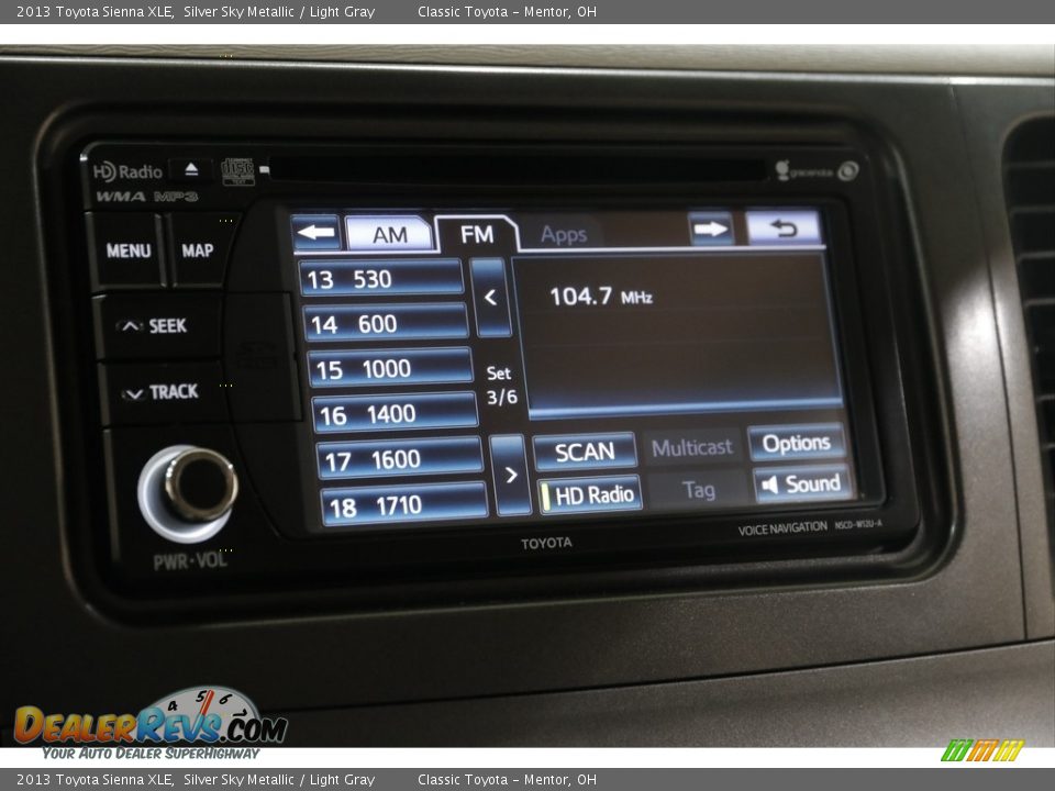 2013 Toyota Sienna XLE Silver Sky Metallic / Light Gray Photo #11