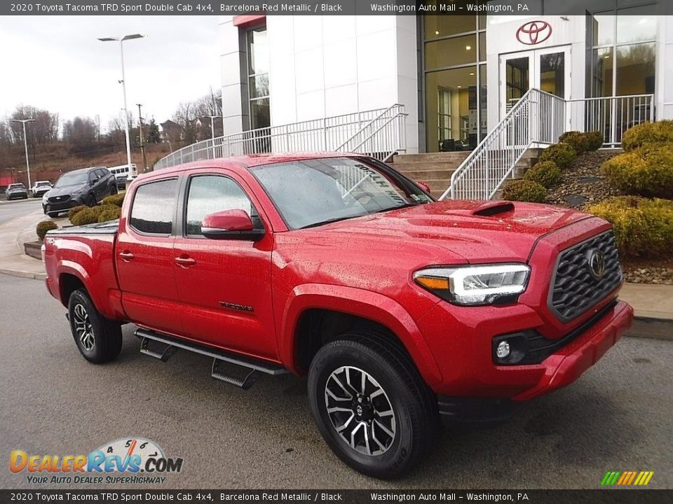 Front 3/4 View of 2020 Toyota Tacoma TRD Sport Double Cab 4x4 Photo #1